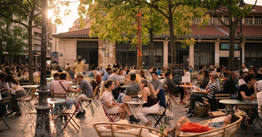 Paris makes "summer terraces" a permanent part of its café culture