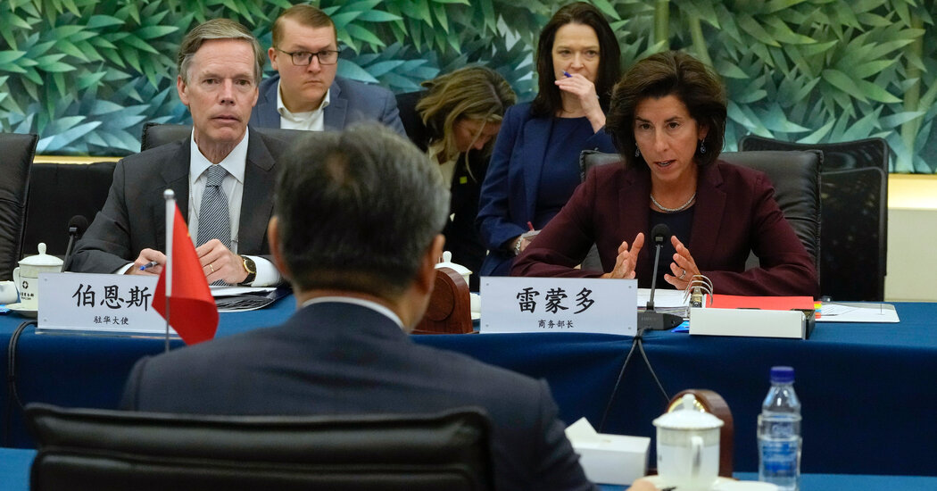 The United States and China agree to expand talks in an effort to ease tensions